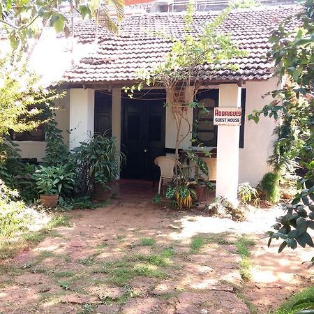 Rodrigues Guest House Calangute Extérieur photo