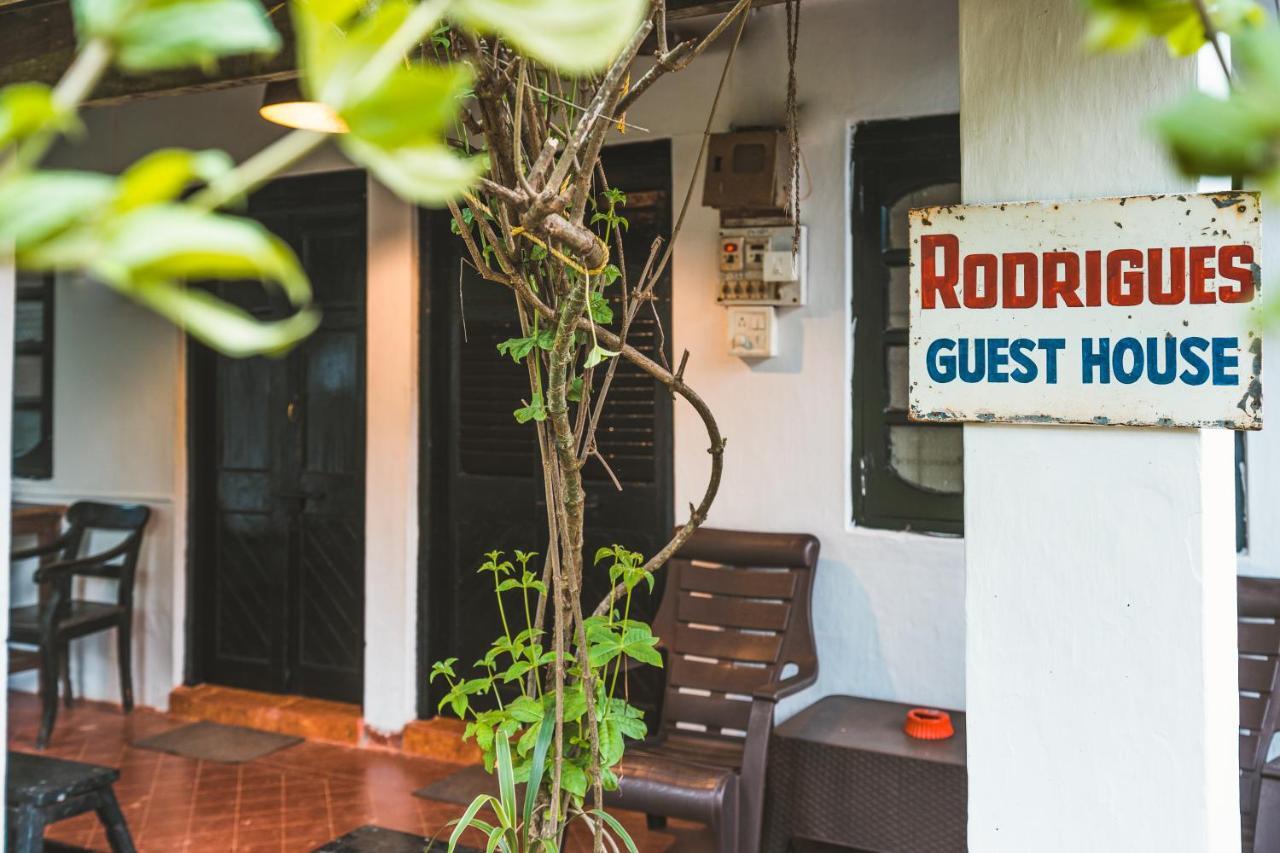 Rodrigues Guest House Calangute Extérieur photo